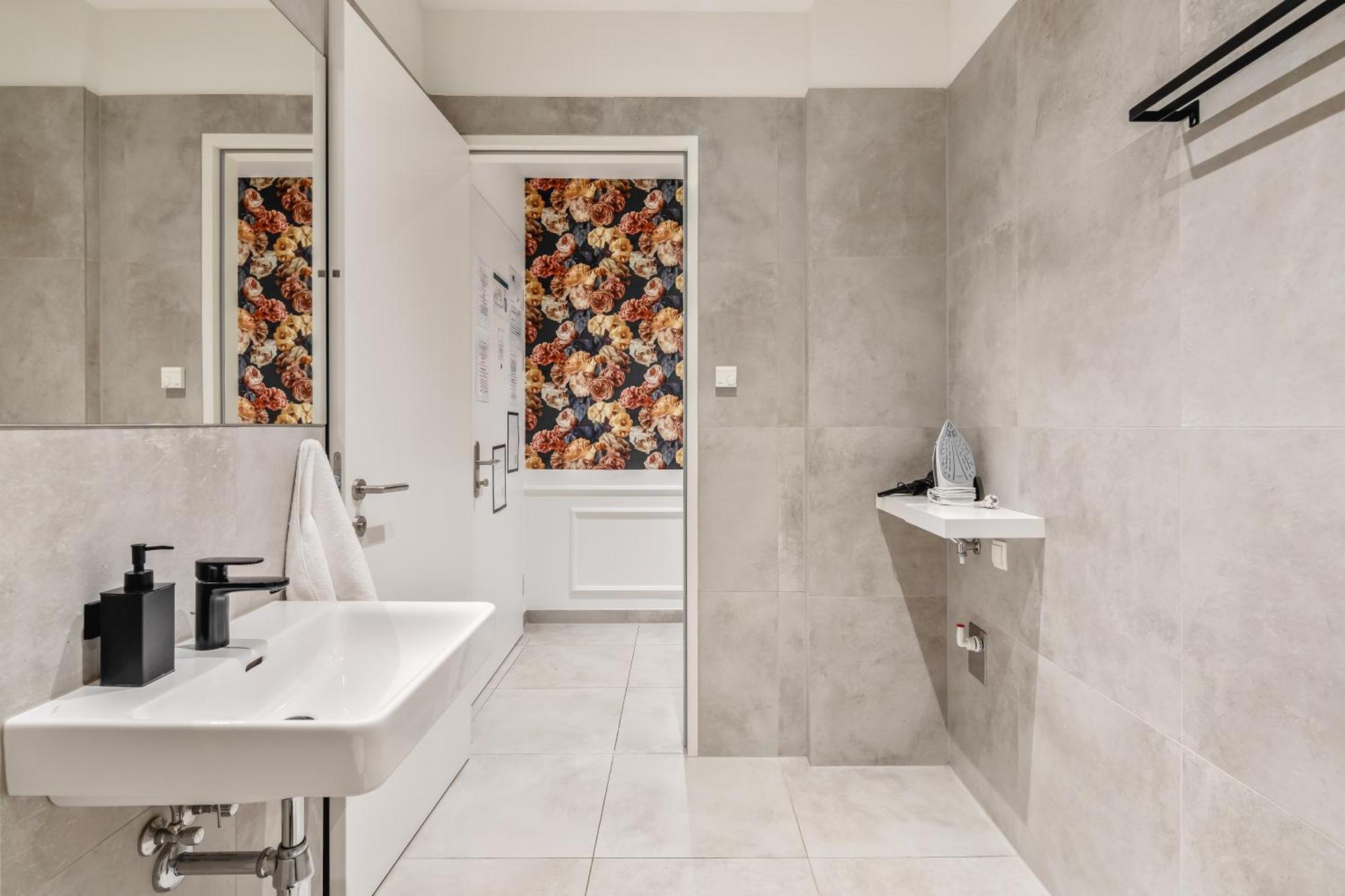 Stylish Flower Power Studio - Close To City Center & Public Transport - Ac & Wifi 维也纳 外观 照片